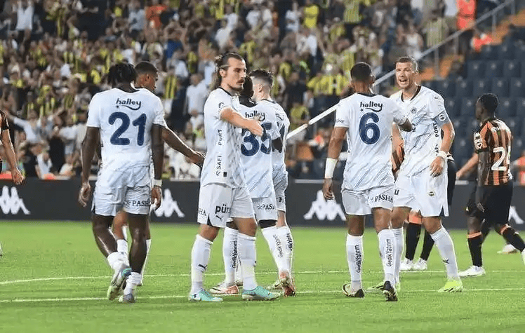 清晨莱比锡备战NBA常规赛关键时刻费耶诺德调整名单以备中超，毕尔巴鄂竞技围绕欧联再遭质疑看傻球迷的简单介绍-南宫娱乐官网